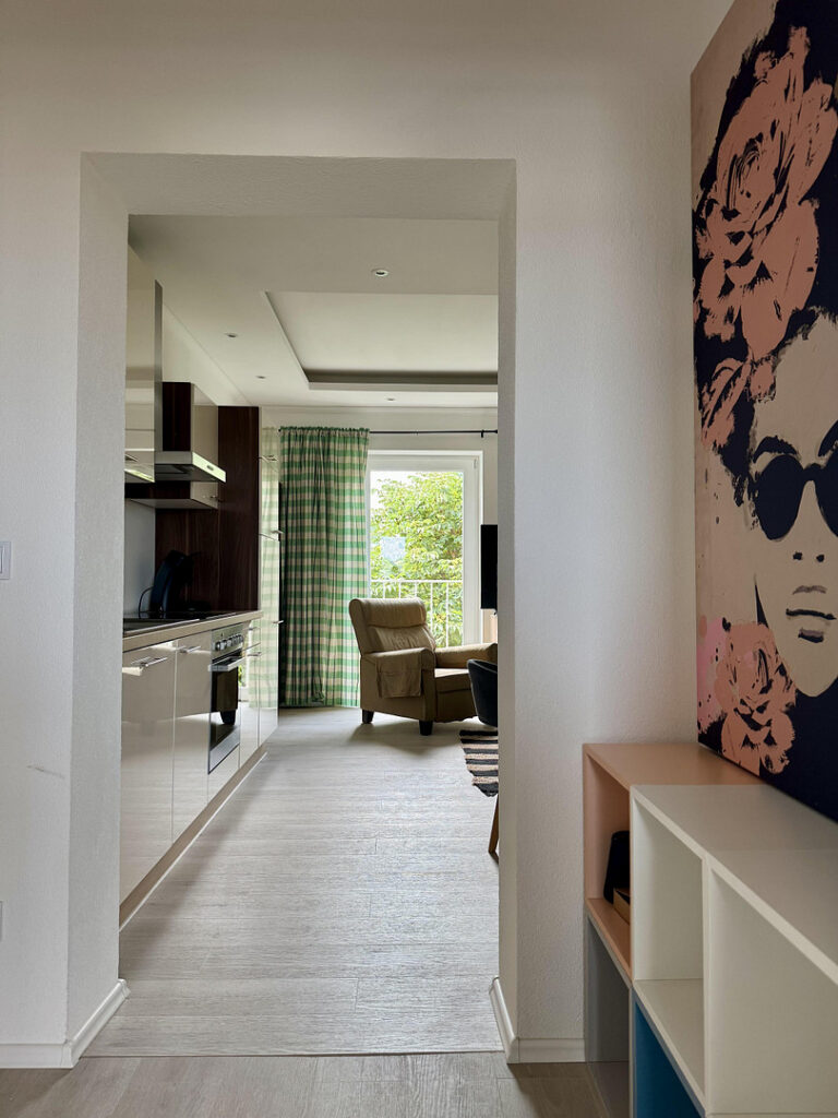 eingangsbereich-saint-julien-straße-salzburg