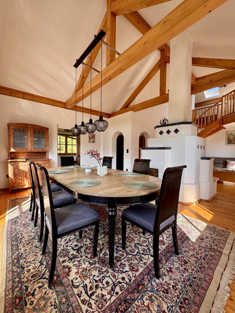 liva-living-ferienhaus-familie-Essbereich