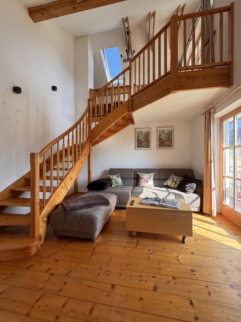 liva-living-ferienhaus-familie-Wohnbereich-2